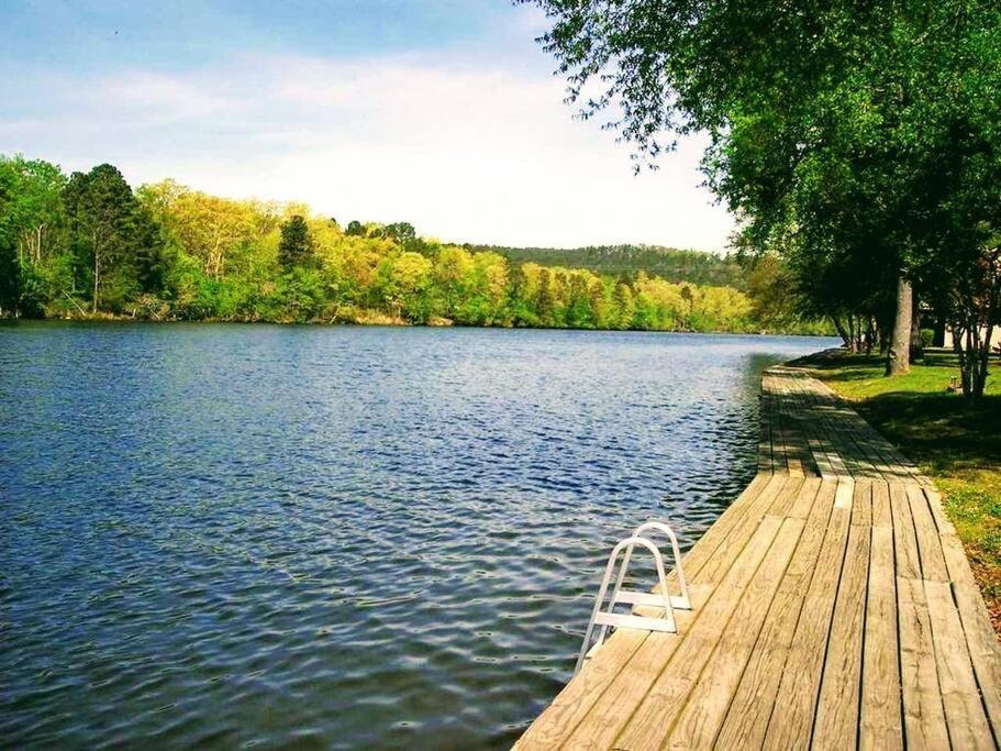 Perfect Lake Retreat Hot Springs Exterior photo